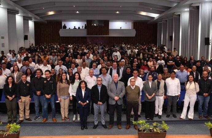 UNACH impulsa la transformación educativa y el desarrollo social en Chiapas para 2026