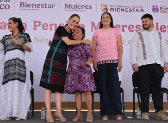 Presidenta Claudia Sheinbaum entrega 74 mil tarjetas de la Pensión Bienestar
