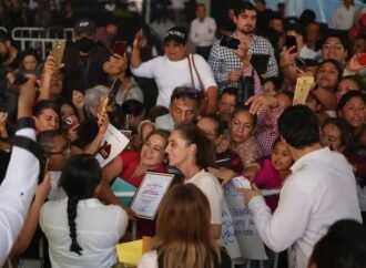 Claudia Sheinbaum entrega 200 viviendas Infonavit en Veracruz