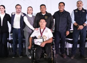 Eduardo Ramírez elevará a rango constitucional apoyo a deportistas