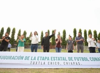 Eduardo Ramírez inaugura selectivo de futbol en Tuxtla Chico