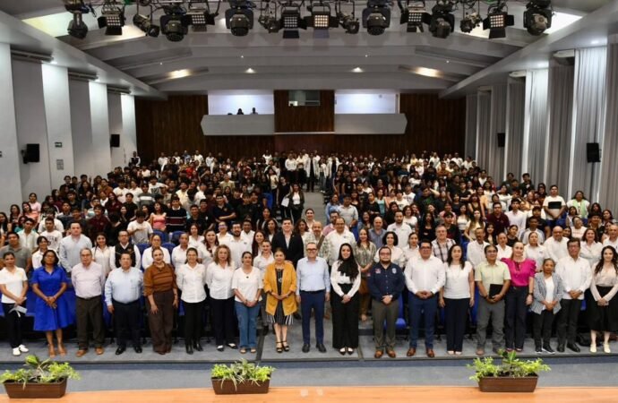 “Cuelga, no te enganches”: La UNACH se blinda contra la extorsión telefónica y digital